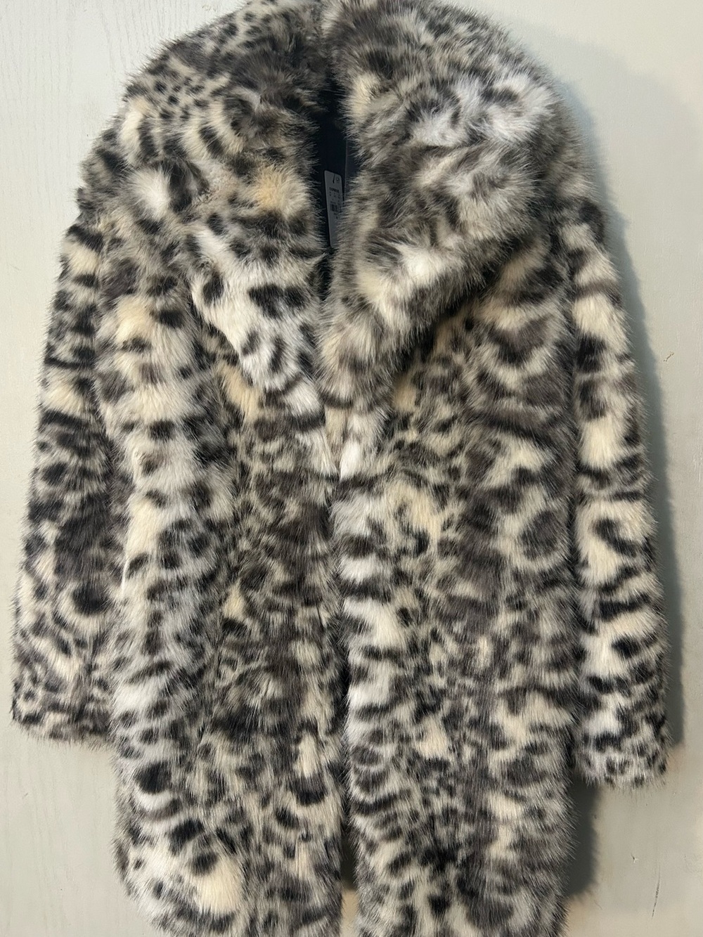 Express Snow Leopard Faux Fur Coat NWT Size M